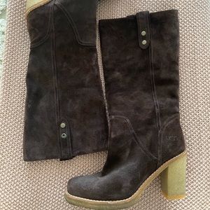 Genuine UGG Suede boots Sz 9.5